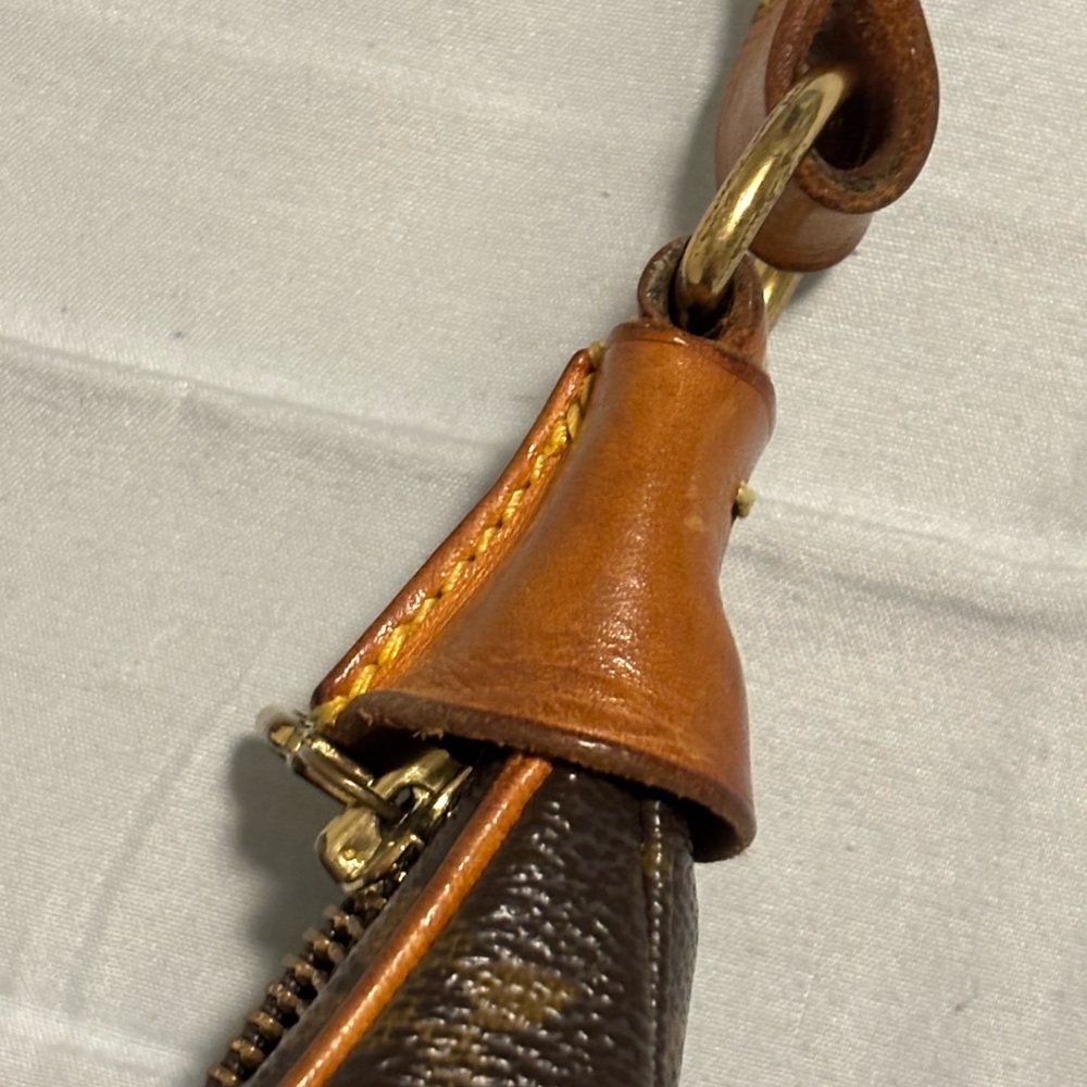 LOUIS VUITTON Monogram Boulogne 30 Shoulder Bag - Picture 11 of 15